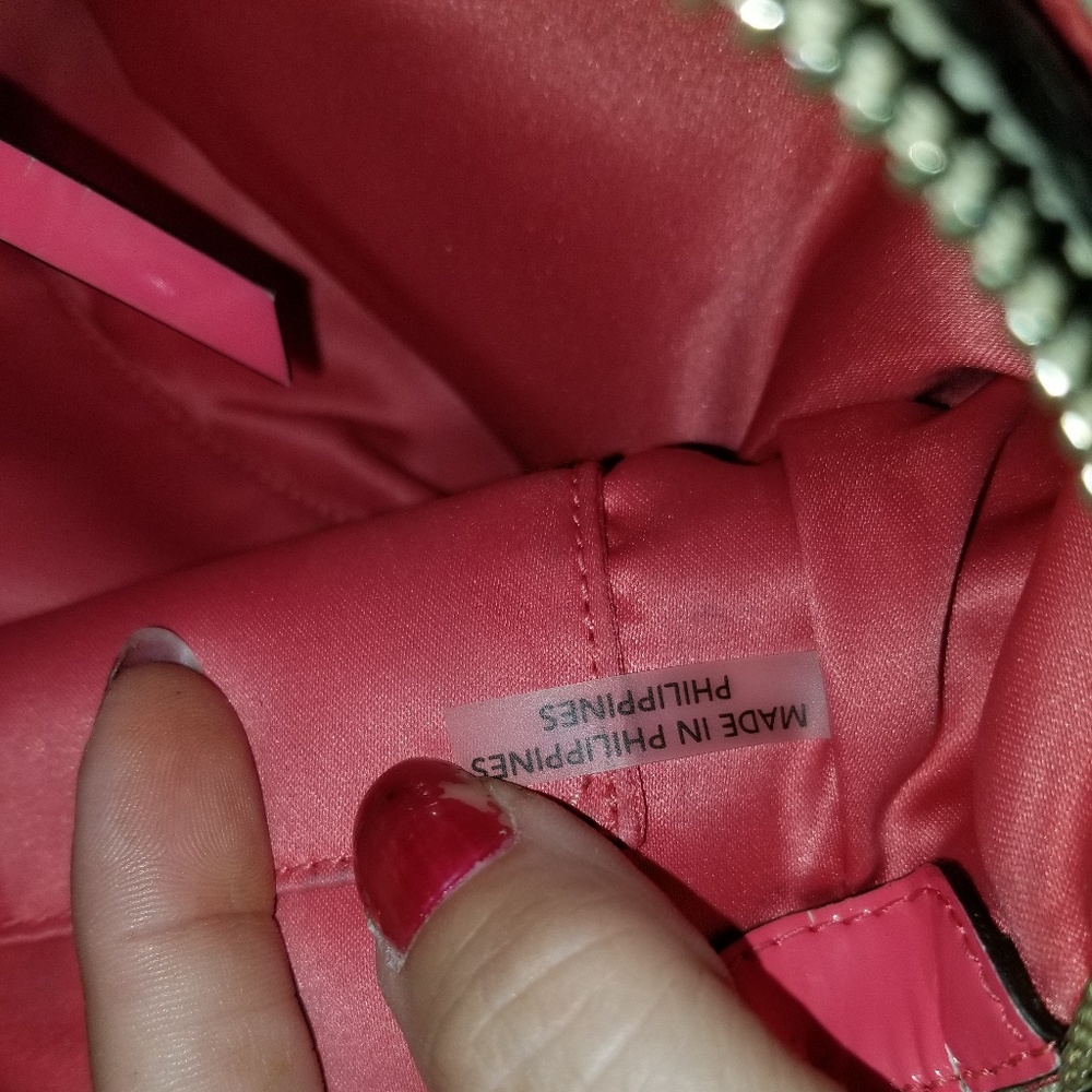 Coach Metallic Swingpack - Picture 7 of 8